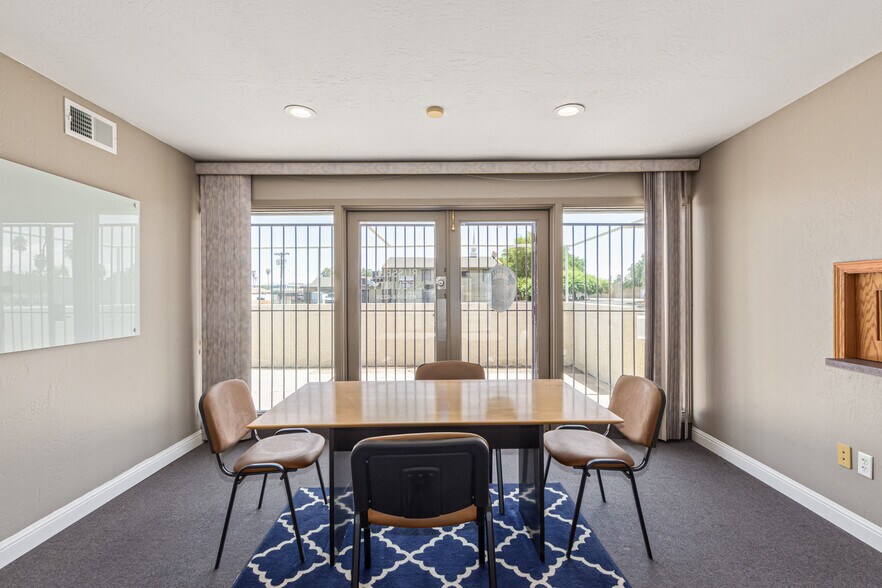 8545 N Black Canyon Hwy, Phoenix, AZ à vendre - Photo de l’immeuble – Image 1 sur 25