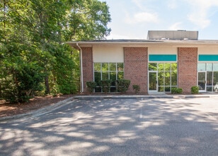 2000 Bearcat Way, Morrisville, NC à louer Photo de l’immeuble– Image 1 sur 17