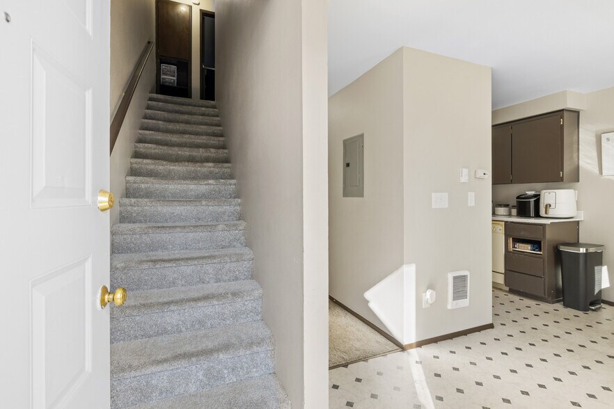 429 37th St SE, Auburn, WA à vendre - Photo de l’immeuble – Image 2 sur 13