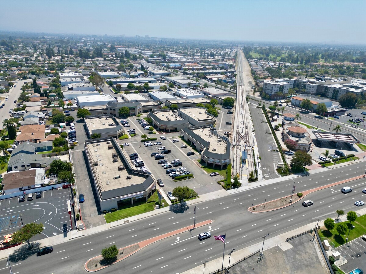 13902 Harbor Blvd, Garden Grove, CA 92843 - Lot 2B -  - Photo intérieure - Image 2 of 7