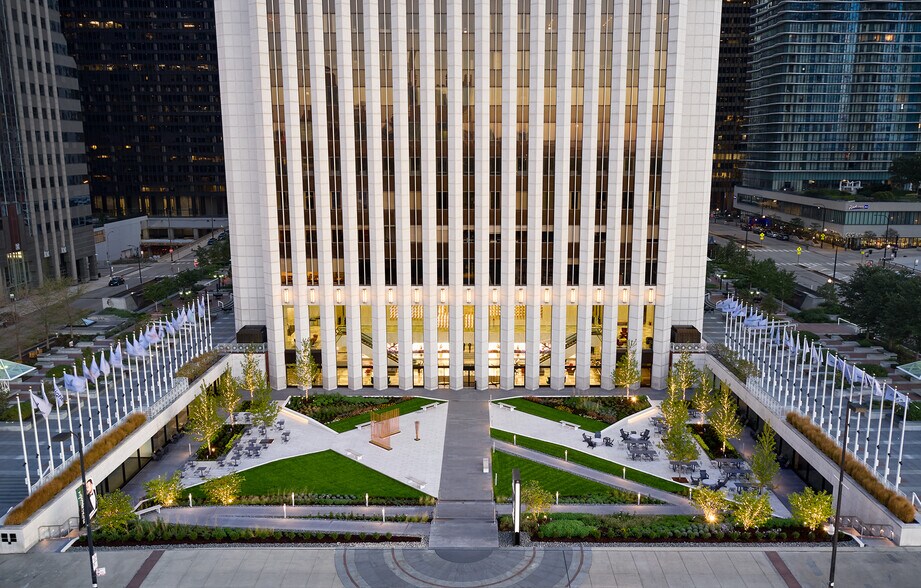200 E Randolph St, Chicago, IL à louer - Photo de l’immeuble – Image 3 sur 23