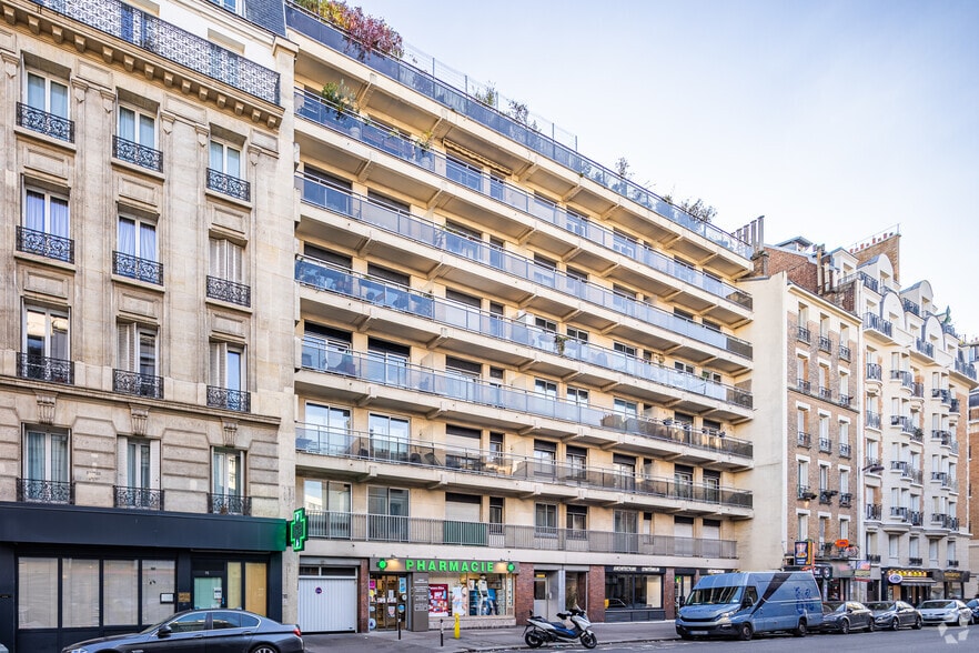 17 Rue De La Croix Nivert, Paris à louer - Photo de l’immeuble – Image 2 sur 5