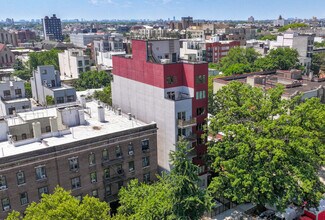 Plus de détails pour 146 Linden Blvd, Brooklyn, NY - Logement à vendre