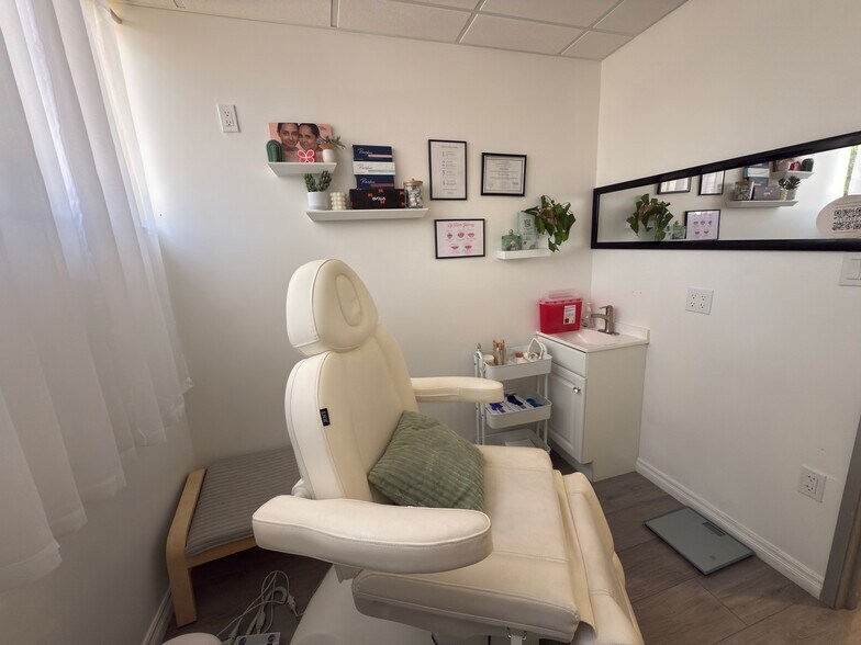 4950 San Bernardino St, Montclair, CA à louer - Photo de l’immeuble – Image 3 sur 7