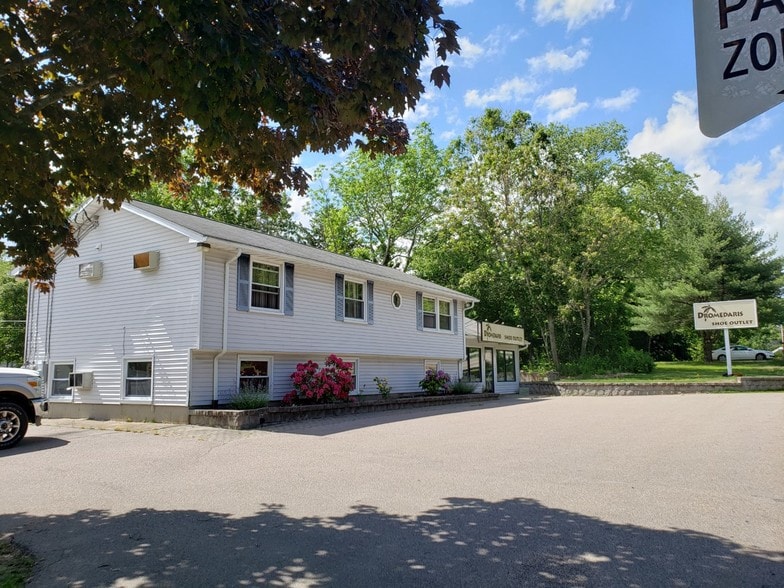 260 S Main St, Bellingham, MA à louer - Photo de l’immeuble – Image 2 sur 14