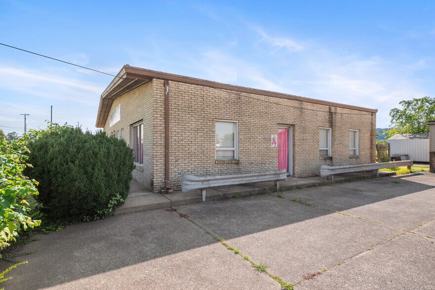 1725 Eastern Ave, Gallipolis, OH à vendre - Photo de l’immeuble – Image 2 sur 17