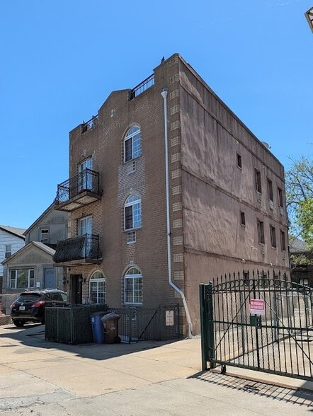 89-14 S Conduit Ave, Jamaica, NY à vendre - Photo de l’immeuble – Image 1 sur 2
