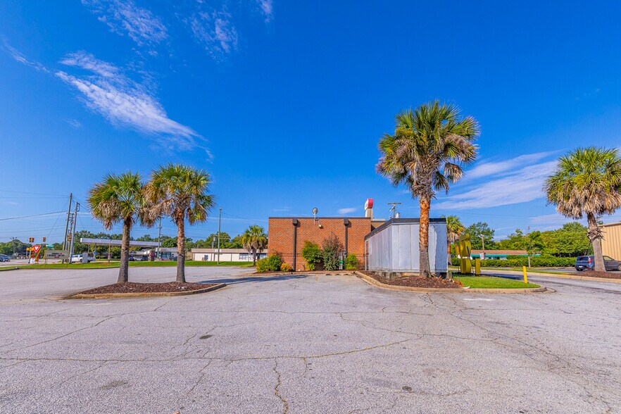 497 E Blackstock Rd, Spartanburg, SC à louer - Photo de l’immeuble – Image 3 sur 31