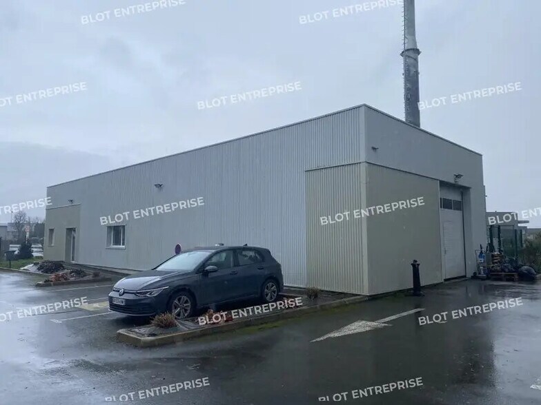 Bureau dans Lanvallay à louer - Photo de l’immeuble – Image 1 sur 10
