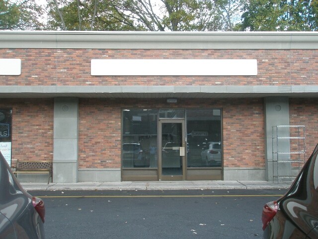 498 S Livingston Ave, Livingston, NJ à louer - Photo de l’immeuble – Image 2 sur 4
