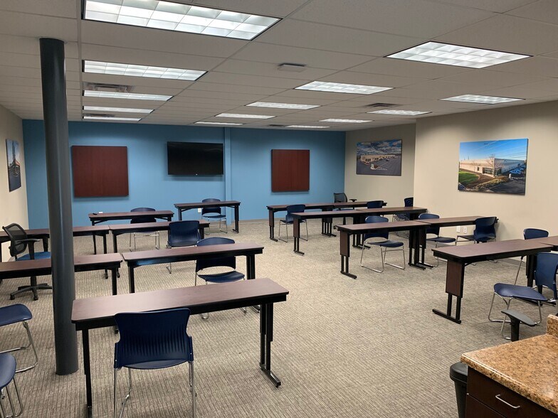 1400-1408 Donelson Pike, Nashville, TN à louer - Photo intérieure – Image 3 sur 7