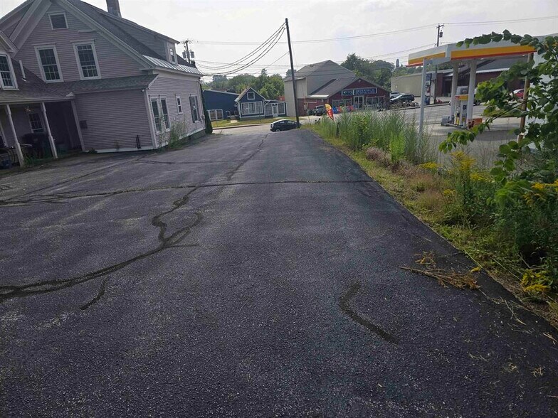 198 Washington St, Claremont, NH à vendre - Photo de l’immeuble – Image 2 sur 24