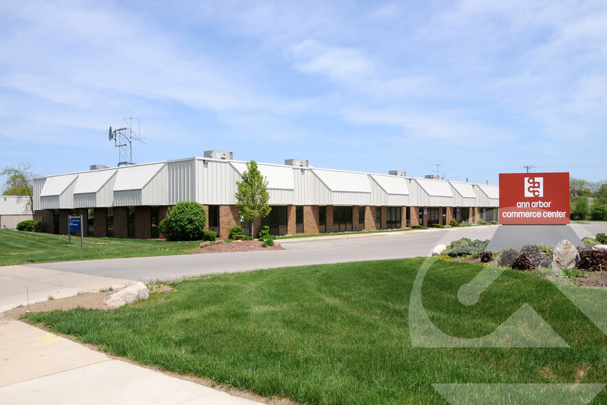 3951-3985 Varsity Dr, Ann Arbor, MI à louer - Photo de l’immeuble – Image 1 sur 1
