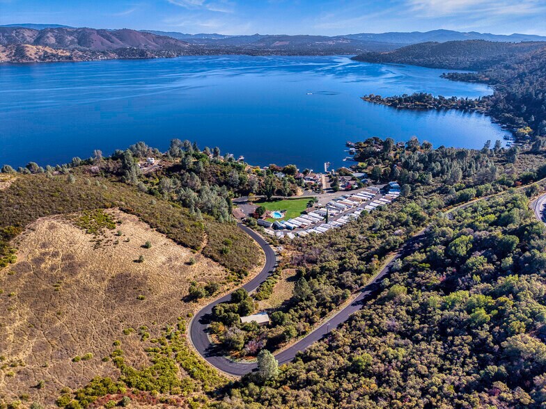 11270 Konocti Vista Dr, Lower Lake, CA à vendre - Photo de l’immeuble – Image 2 sur 16