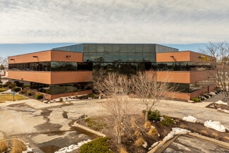 Plus de détails pour 2110 S 169th Plz, Omaha, NE - Bureau à louer