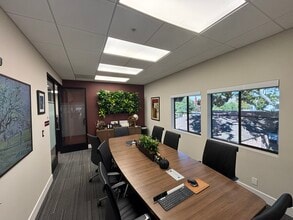 438 S Murphy Ave, Sunnyvale, CA à louer Photo intérieure– Image 2 sur 11