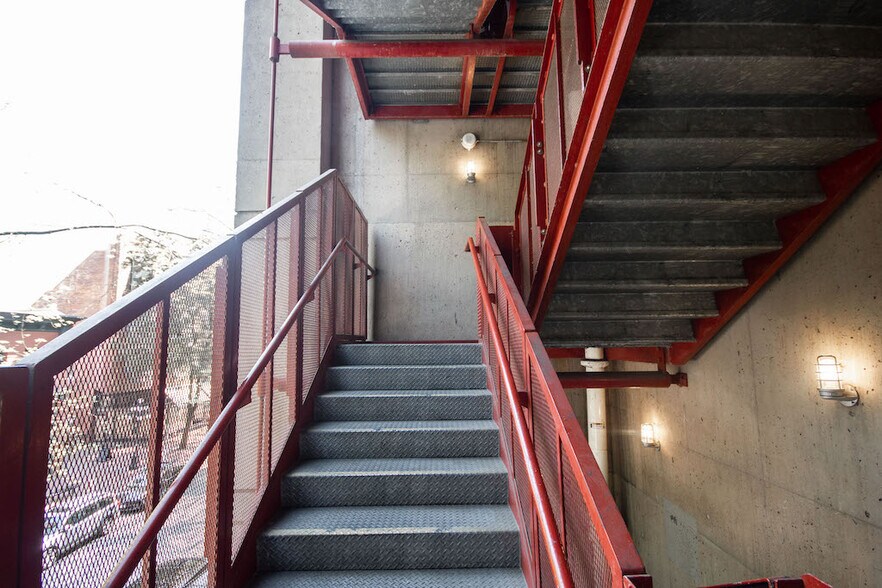 140-150 Water St, Vancouver, BC à louer - Photo intérieure – Image 3 sur 6