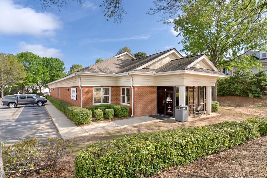 35 Ray E Talley Ct, Simpsonville, SC à vendre - Photo de l’immeuble – Image 2 sur 22