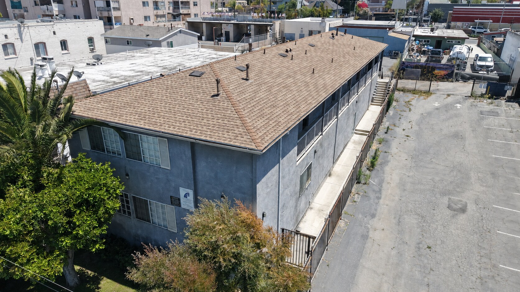 663 W 5th St, San Pedro, CA à vendre Photo de l’immeuble– Image 1 sur 12