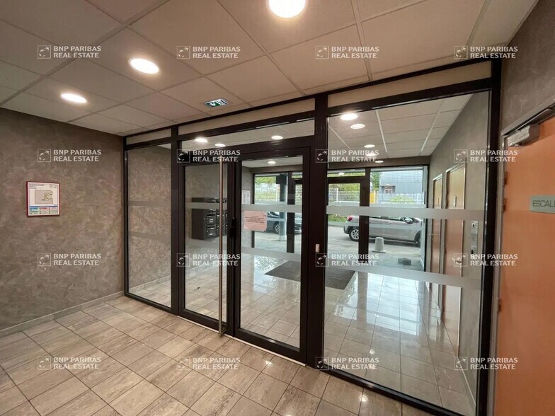 7 Avenue Des Montboucons, Besançon à louer - Photo de l’immeuble – Image 2 sur 15