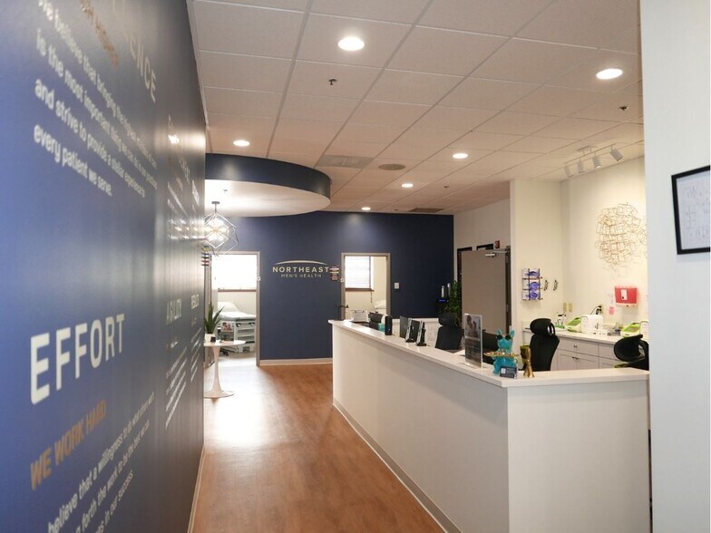 400 Bald Hill Rd, Warwick, RI à louer - Photo intérieure – Image 2 sur 28