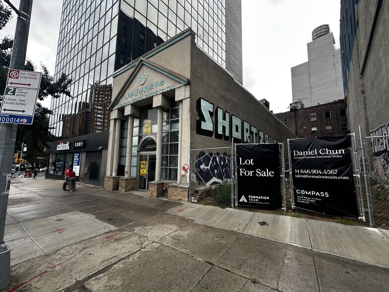 6 Chatham Sq, New York, NY à vendre - Photo de l’immeuble – Image 3 sur 7