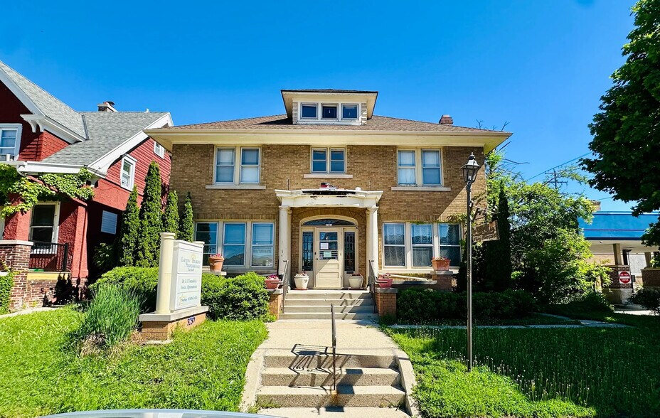 3552 E Layton Ave, Cudahy, WI à louer - Photo de l’immeuble – Image 2 sur 2