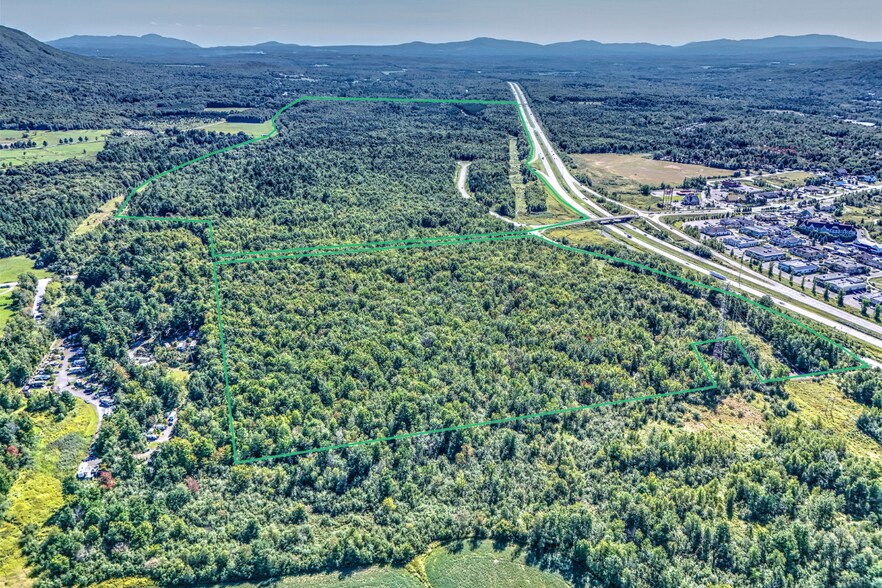 0 Boul De Bromont, Bromont, QC à vendre - Photo de l’immeuble – Image 3 sur 4