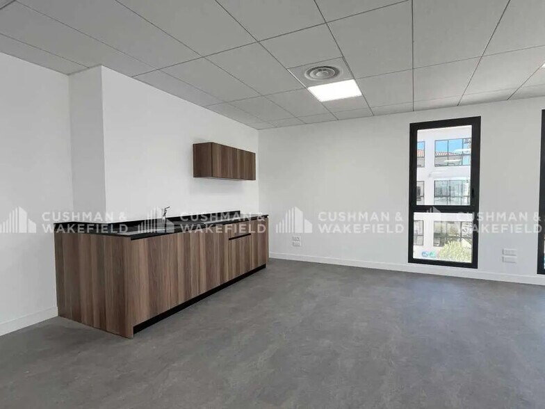 365 Chemin Du Camp De Sarlier, Aubagne à louer - Photo intérieure – Image 3 sur 8