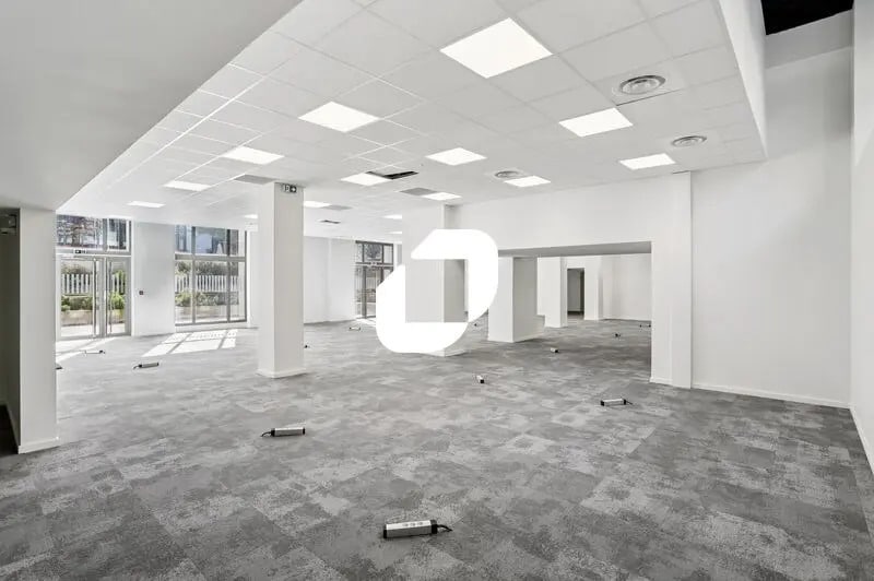Bureau dans Lyon à louer - Photo de l’immeuble – Image 1 sur 18