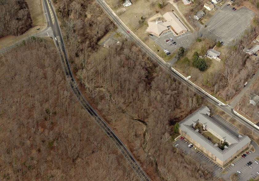 10398-10944 Fuller Heights Ln. portefeuille de 3 biens à vendre sur LoopNet.fr - Photo principale – Image 2 sur 3