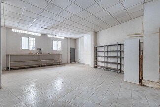Plus de détails pour Local commercial à vendre