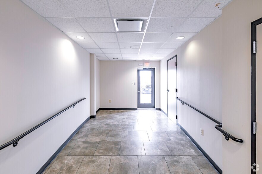 824 Broadway St, San Antonio, TX à vendre - Hall d’entrée – Image 2 sur 18