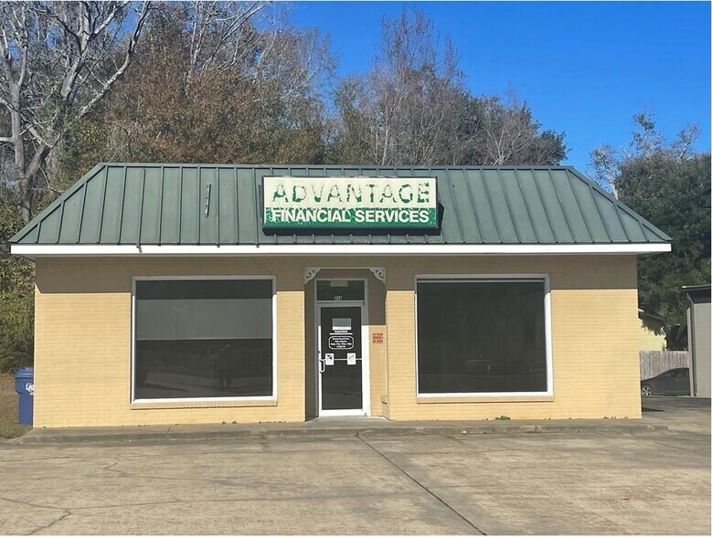 714 Brookway Blvd, Brookhaven, MS à vendre - Photo de l’immeuble – Image 1 sur 6