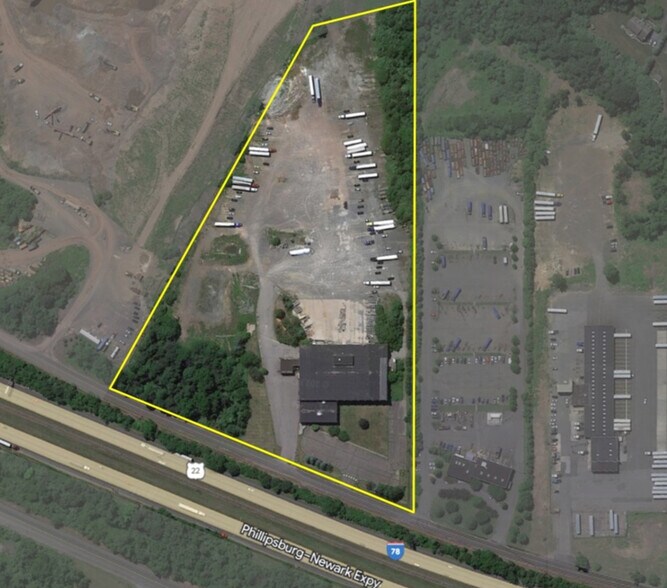 7 Frontage Rd, Clinton Township, NJ à vendre - Photo de l’immeuble – Image 3 sur 13