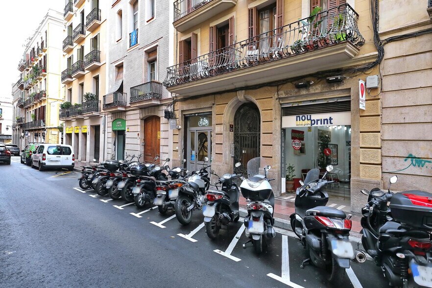 Carrer de Bonavista, 20, 08012, Barcelone, Barcelona à vendre - Photo de l’immeuble – Image 1 sur 4