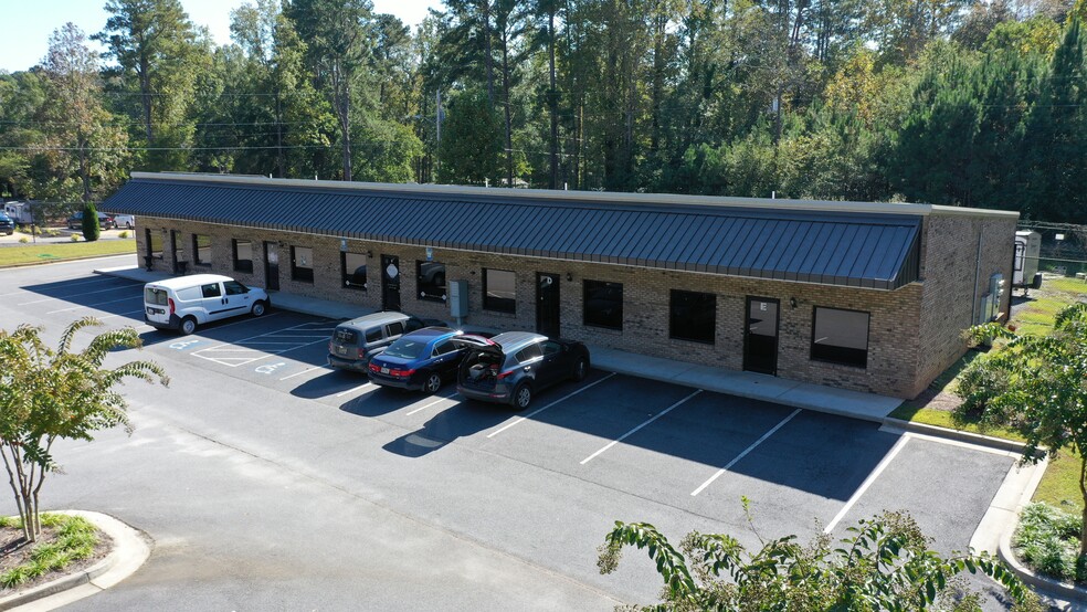 6151 N Main St SE, Acworth, GA à louer - Photo principale – Image 1 sur 2
