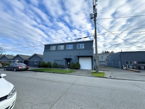 1123 NW 51st St, Seattle, WA à louer Photo intérieure– Image 1 sur 6