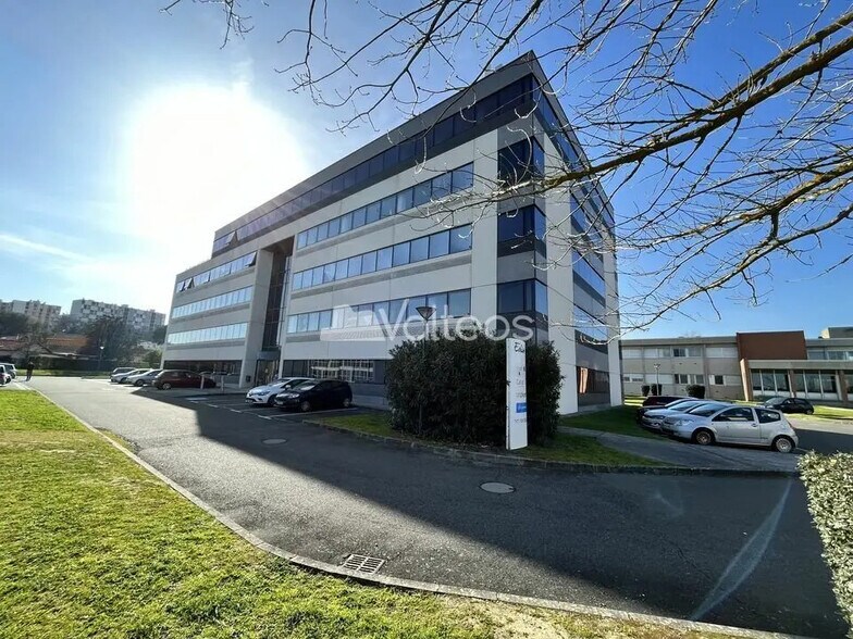 8 Avenue Yves Brunaud, Colomiers à louer - Photo de l’immeuble – Image 1 sur 9