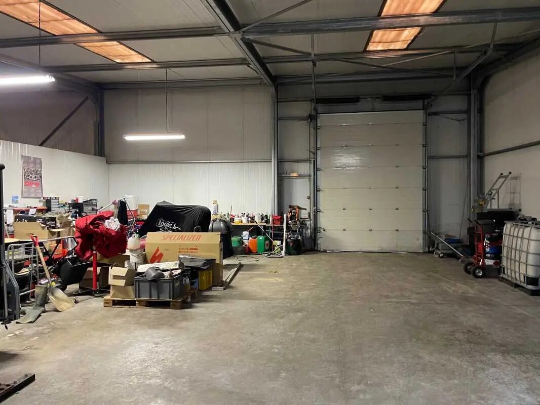 Bureau dans Compiègne à louer Photo de l’immeuble– Image 1 sur 12