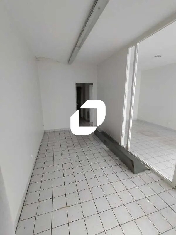 Bureau dans Saint-Mandé à vendre Photo de l’immeuble– Image 1 sur 12