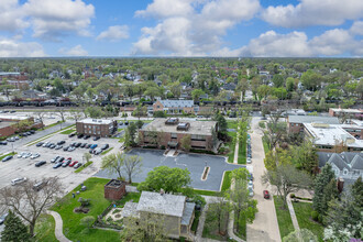 333 W Chestnut St, Hinsdale, IL - VUE AÉRIENNE  vue de carte - Image1