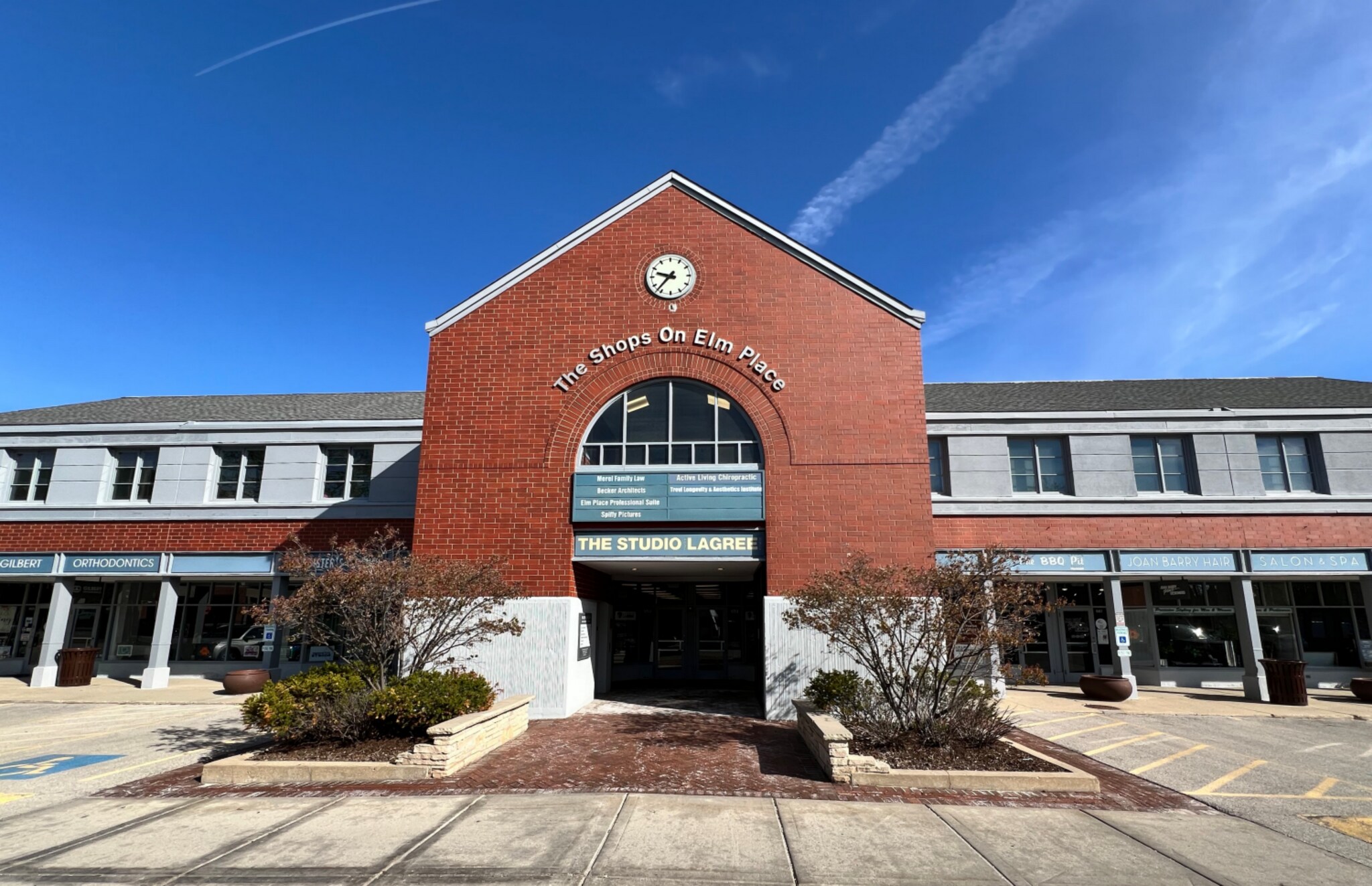 581-607 Elm Pl, Highland Park, IL à louer Photo principale– Image 1 sur 9