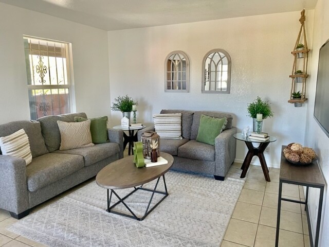 1809 Girard Blvd SE, Albuquerque, NM à vendre - Photo de l’immeuble – Image 2 sur 14
