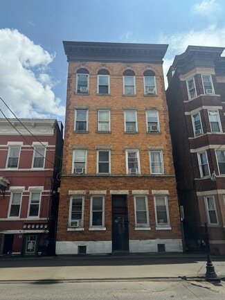 Plus de détails pour 902 West St, Union City, NJ - Logement à vendre