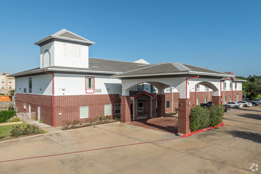 1007 Highway 332, Clute, TX à vendre - Photo de l’immeuble – Image 1 sur 20