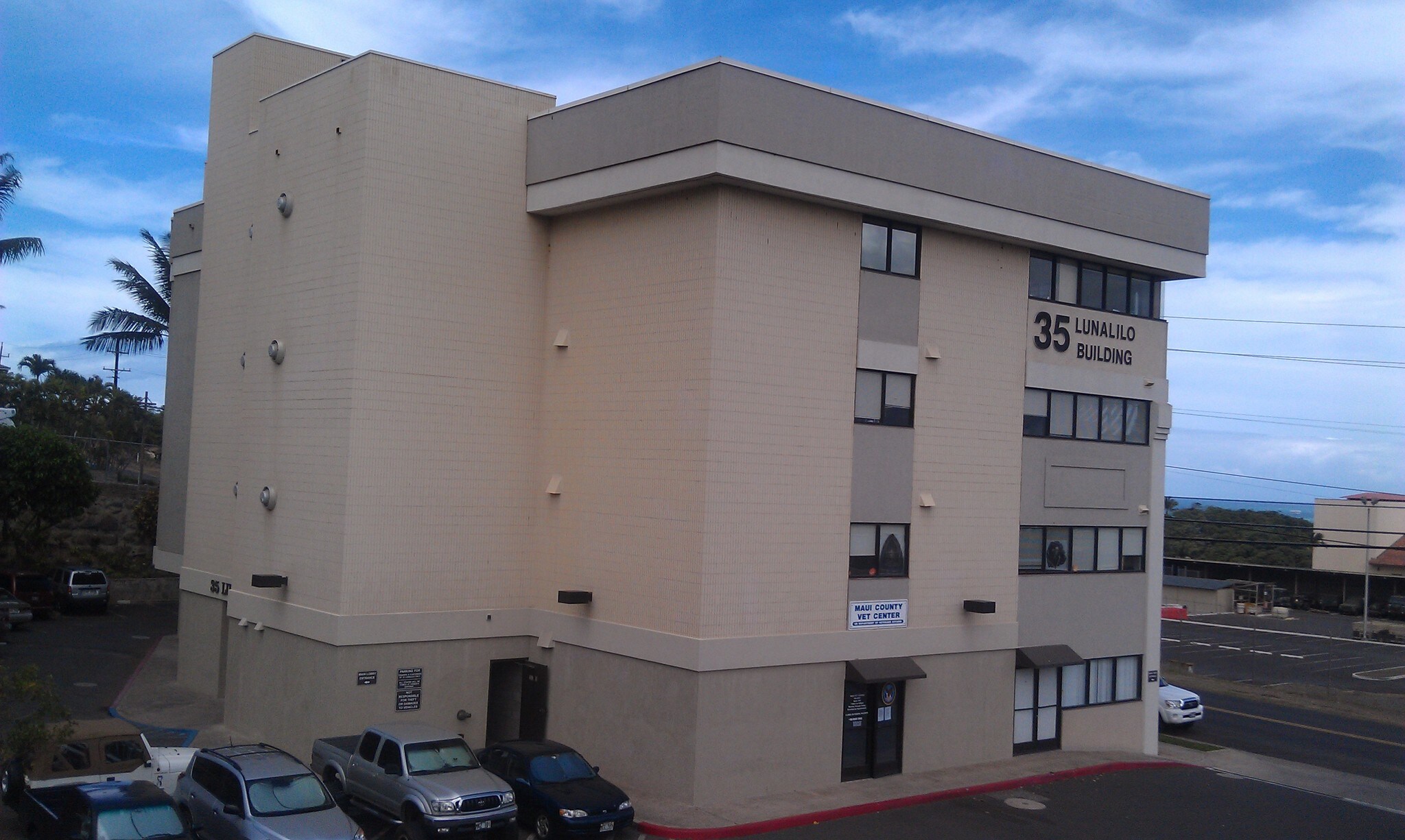 35 Lunalilo St, Wailuku, HI à louer Photo principale– Image 1 sur 17