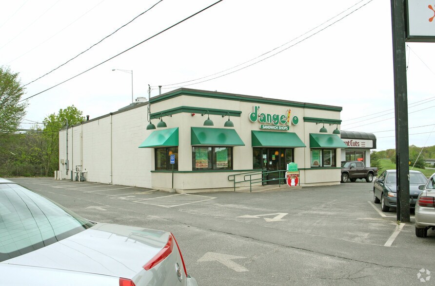 200 Hartford Tpke, Vernon, CT à louer - Photo de l’immeuble – Image 2 sur 5