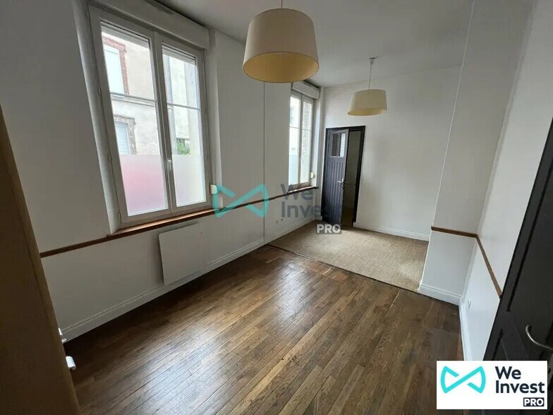 Bureau dans Reims à louer - Photo de l’immeuble – Image 2 sur 6