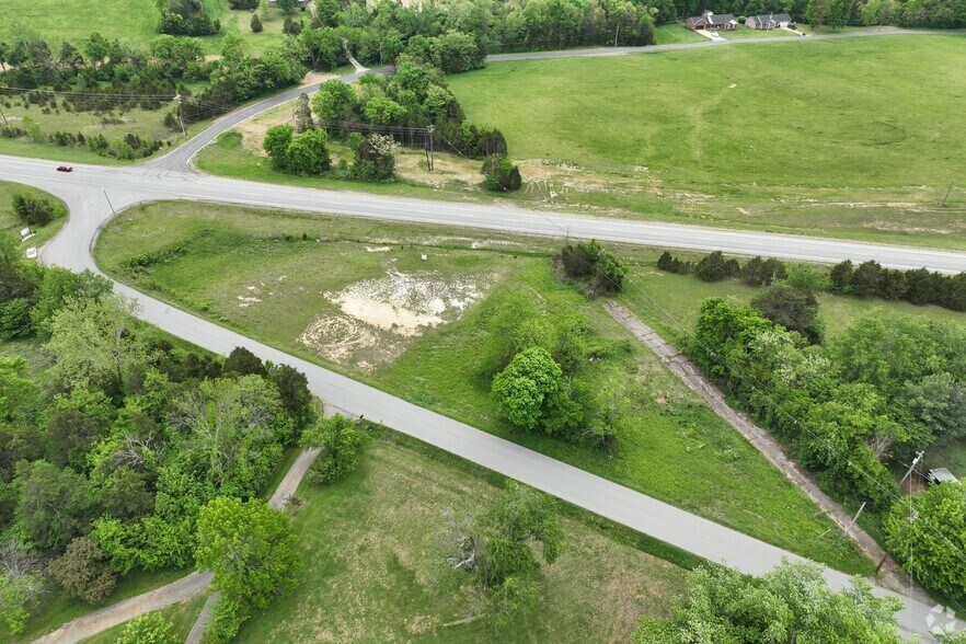 810 Deatsville Rd, Deatsville, KY à vendre - Aérien – Image 2 sur 4